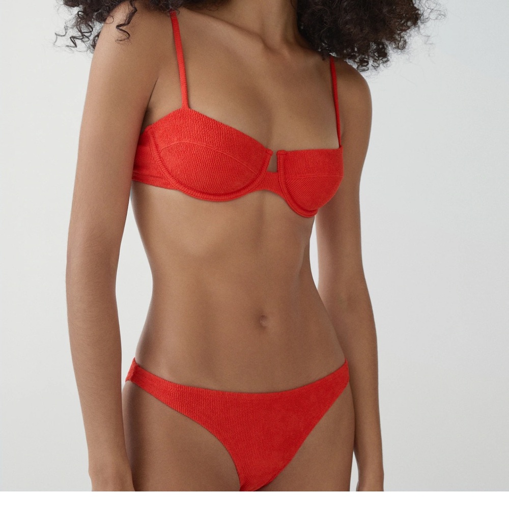 Underwired bikini top